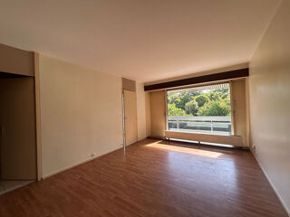  Appartement à louer 1 pièce 36 m²