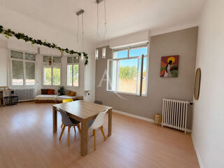  Appartement à louer 3 pièces 92 m²