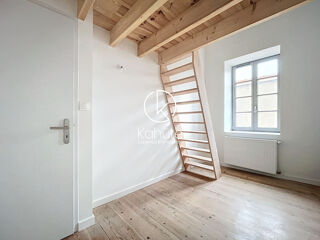  Maison  louer 8 pices 228 m