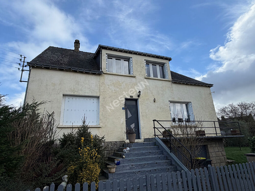 Maison 5 pièces 107 m² · à Loyat · 107 m² · 150 000 €