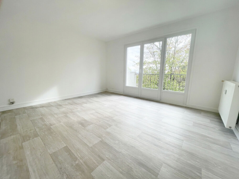 Appartement T2 avec balcon, parking et cave ? À deux pas du Campus 1