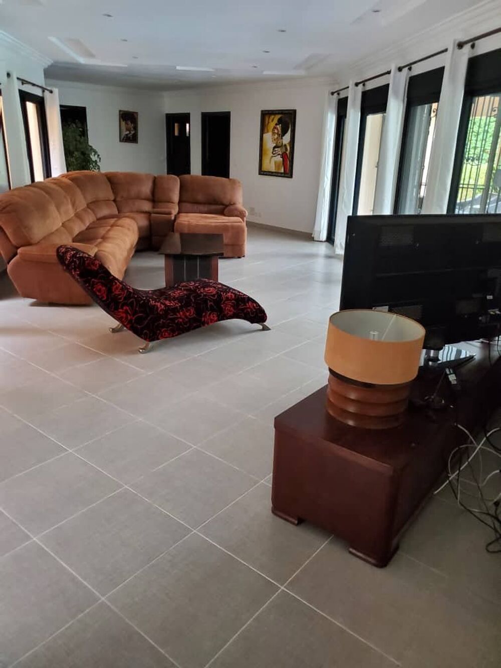 Location Maison A LOUER SPACIEUSE VILLA MEUBLEE DE 4 CHAMBRES AVEC PISCINE EN RÉSIDENCE A SALY Saly (Senegal)