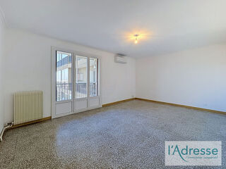  Appartement à louer 2 pièces 58 m²