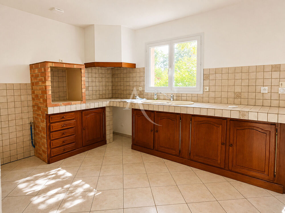 CESTAS/PIERROTON : Maison de plain-pied 118m2 avec Garage.