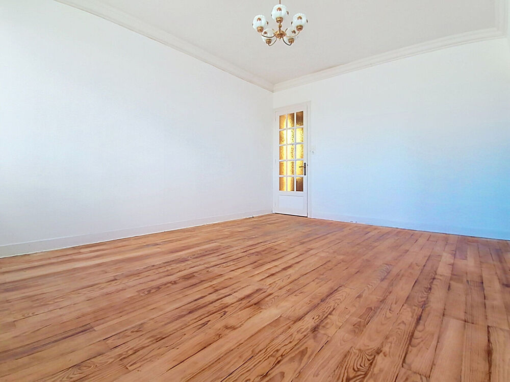 Maison 3 pièces avec sous-sol total et terrain de 469 m² à Mainvilliers