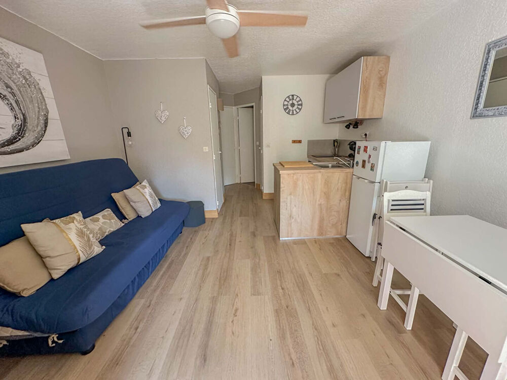 Studio cabine de 25m² rénové avec parking