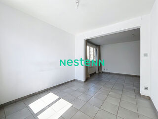  Appartement à louer 4 pièces 80 m²