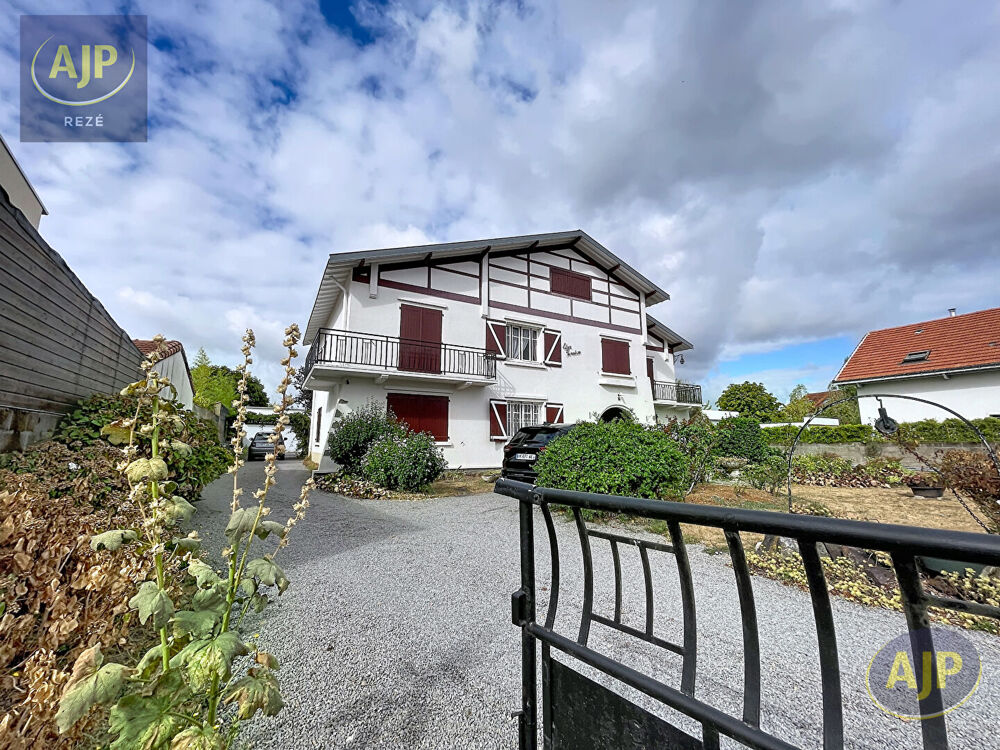 Vente Maison Élégance basque de 240 m² // La Houssais // Rezé Reze