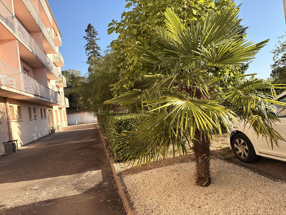 Appartement T3 de 69,82 m² avec garage, cave et balcons