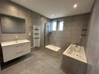  Appartement � vendre 4 pi�ces 83 m�