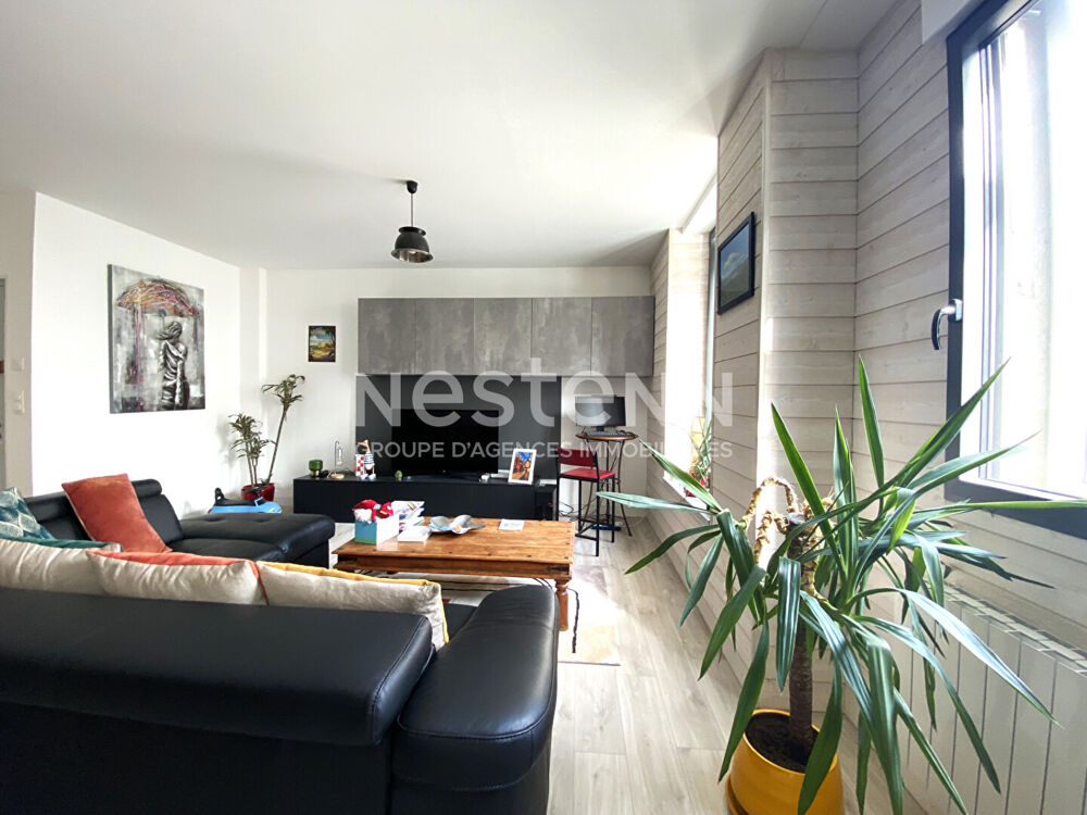 Vente Appartement Appartement à vendre à Vannes T3 rénové Hyper centre Port Vannes