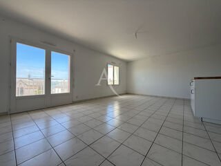  Immeuble à vendre 14 pièces 304 m²