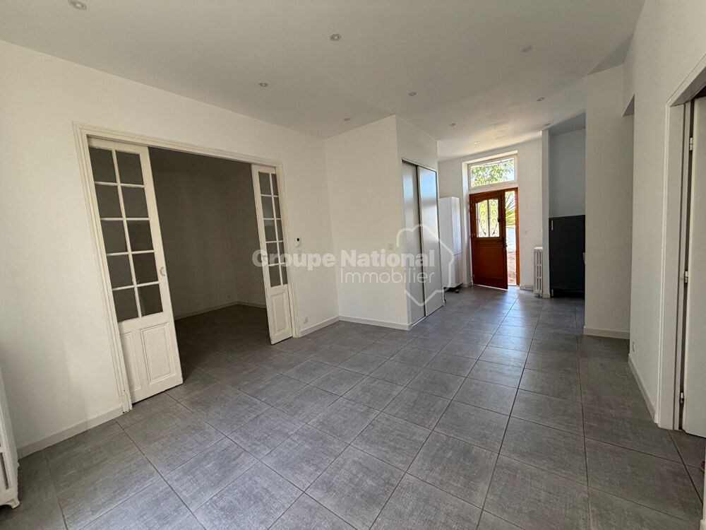 Vente Maison Nimes Quartier Hoche Faculté de médecine maison P3 avec cour et terrasse Nimes