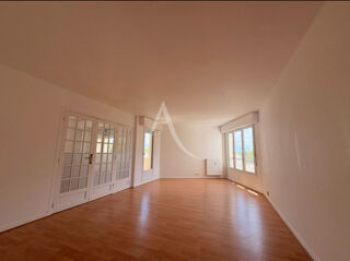  Appartement à louer 3 pièces 68 m²
