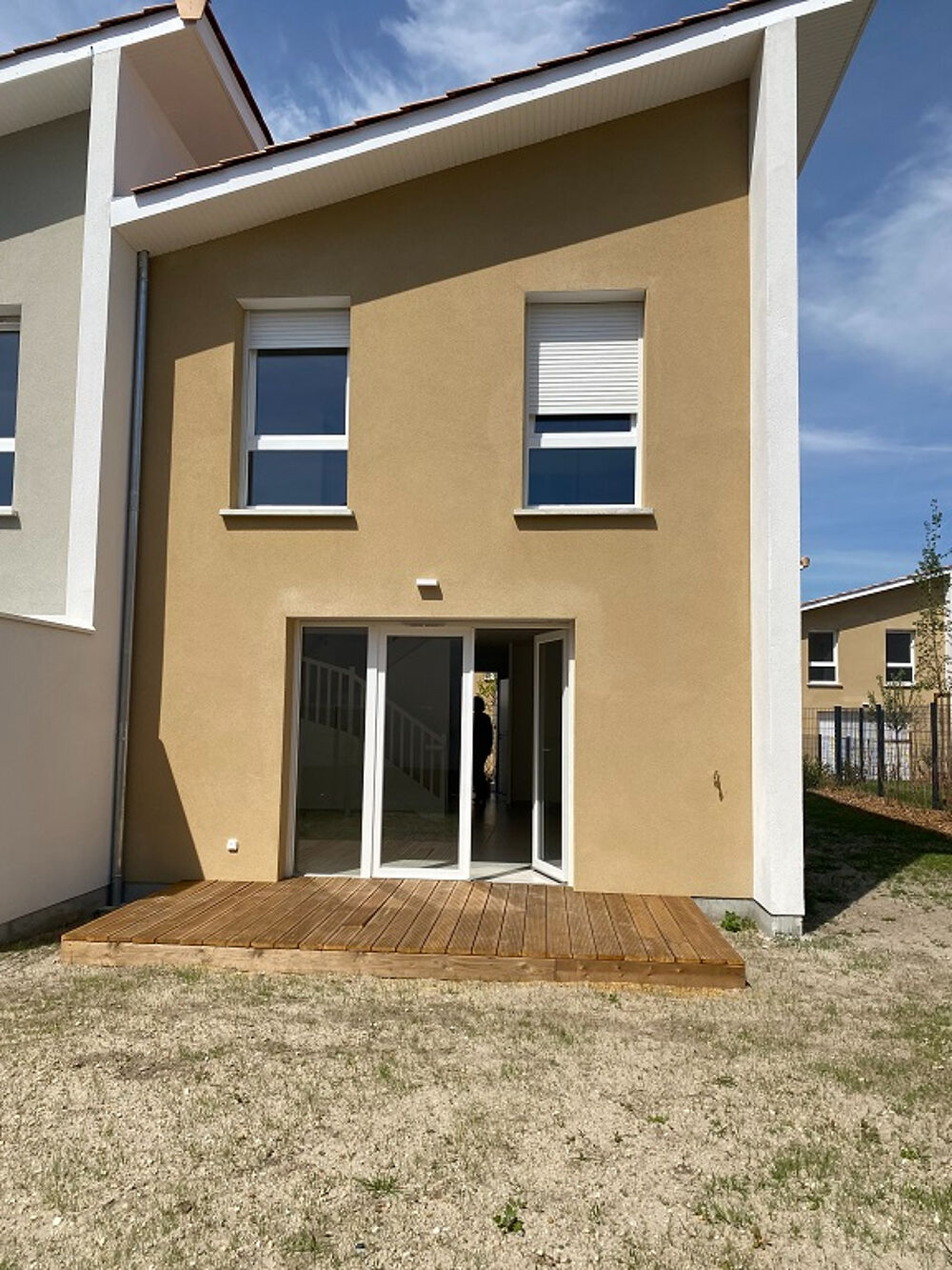 MAISON LOUEE MEUBLEE 87.25m2+Terrasse de 8.26m2+Jardin de 156m2