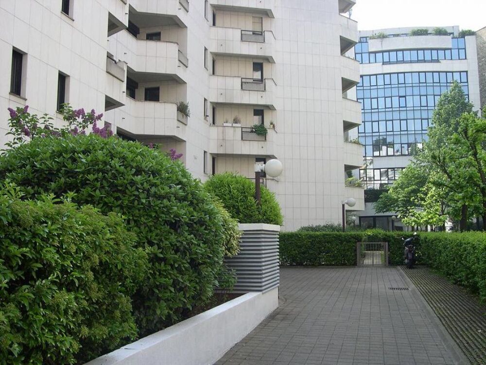Location Appartement 3 PIECES DE 71M AVEC 2 BALCONS Paris 17