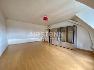  Appartement à louer 4 pièces 92 m²