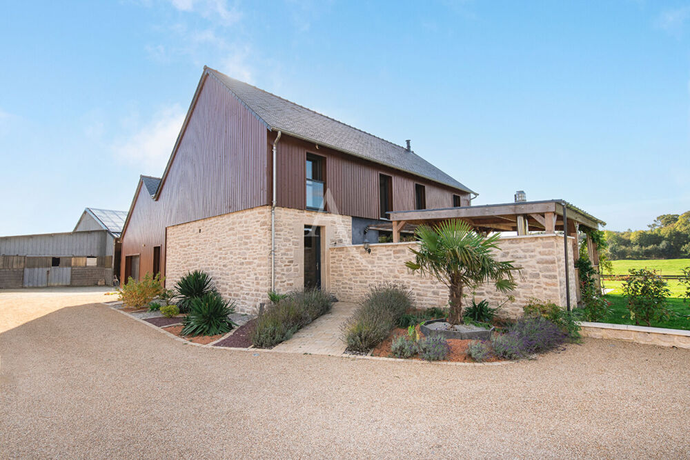 Vente Maison Maison d'habitation avec piscine chauffée et gîtes de charme à Saint Ouen des Toits (15 min de Laval) Saint ouen des toits