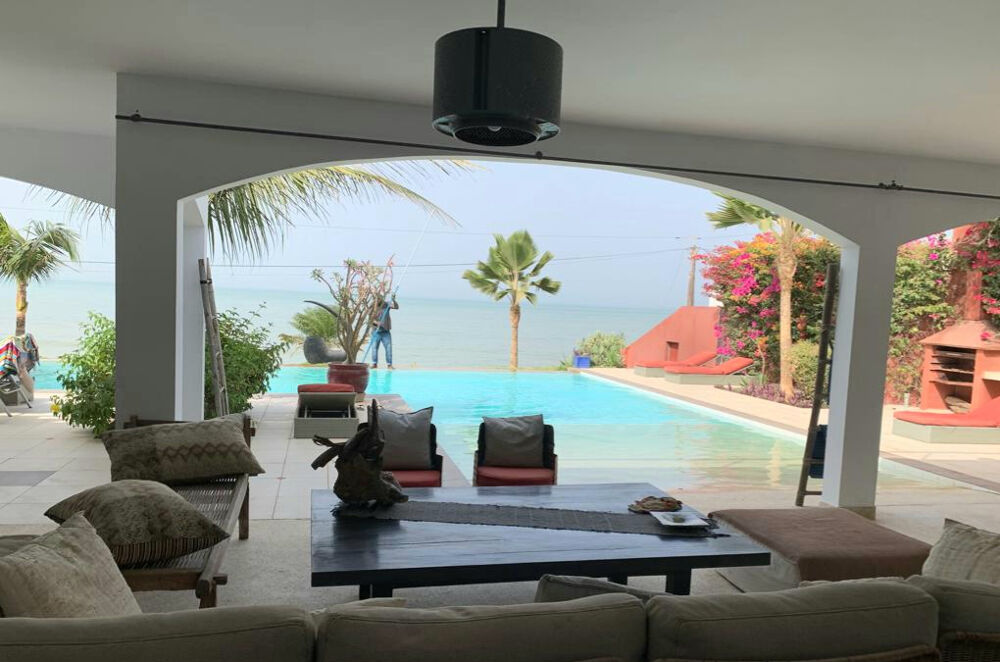Vente Maison VILLA ATYPIQUE SUR 1100m2 DE TERRAIN SITUEE EN BORD DE MER Ngaparou (Senegal)