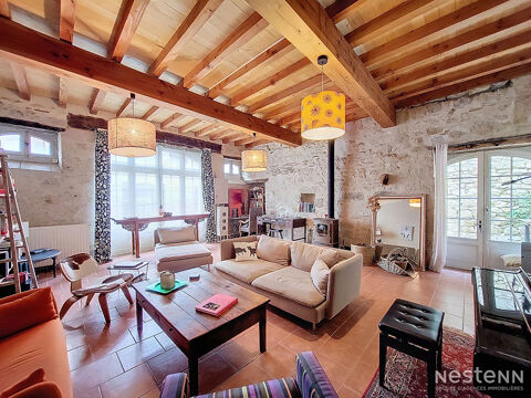 A Vendre Maison en pierre rénovée de 227 m² avec patio à 10 minutes de Lectoure 295000 Terraube (32700)
