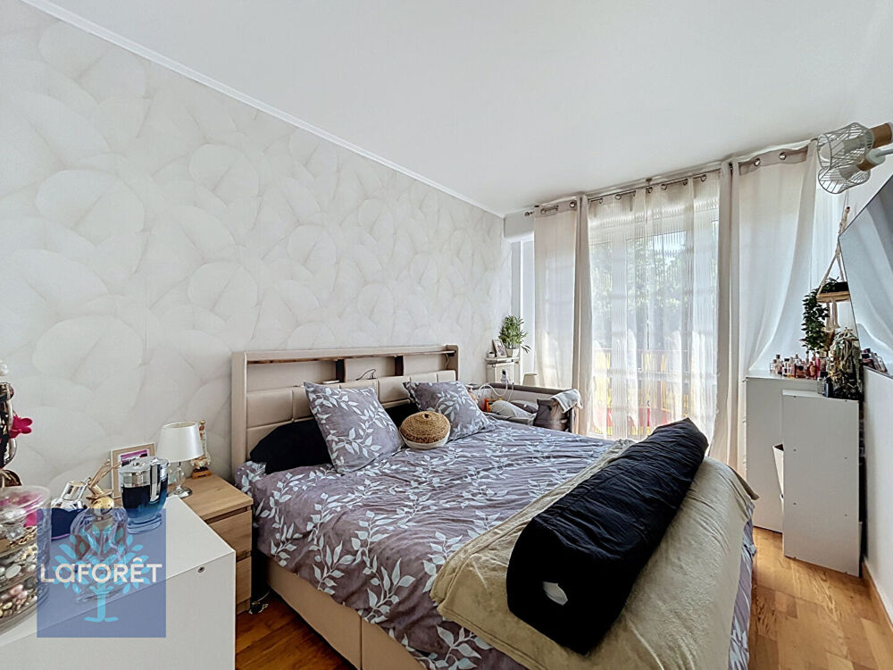 Appartement Corbeil Essonnes 3 pièces 63.64 m2