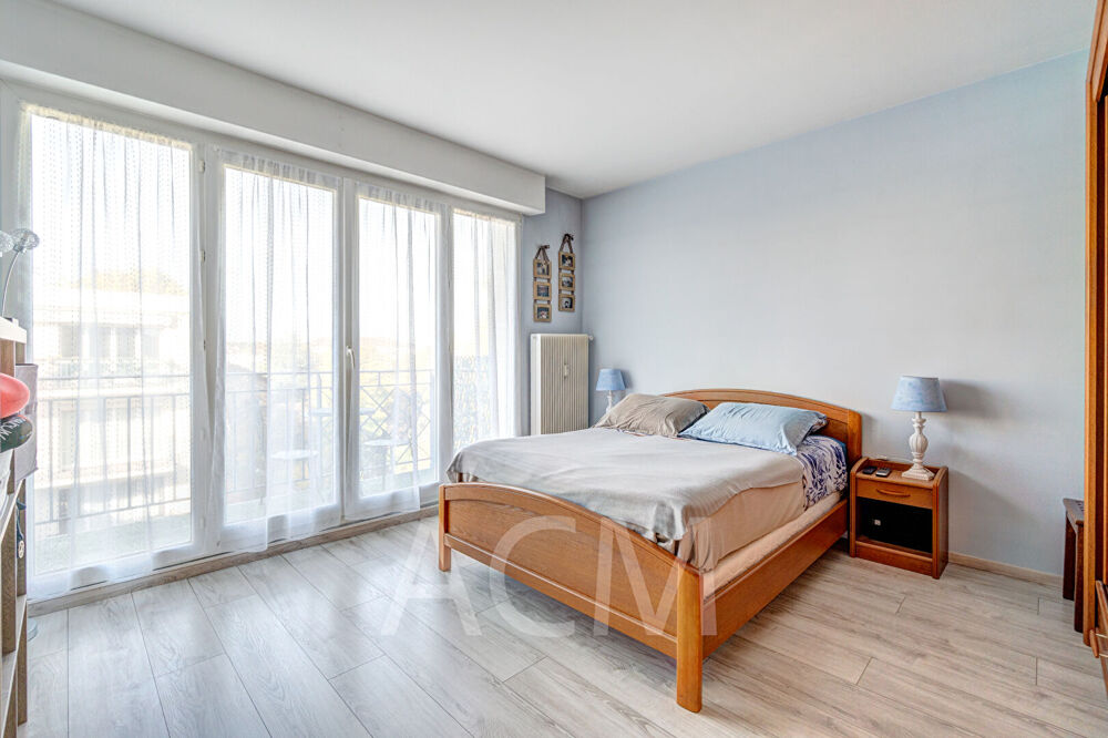 Vente Appartement Appartement spacieux de 6 pièces à Maisons-Laffitte - Terrasse - Centre ville Maisons laffitte