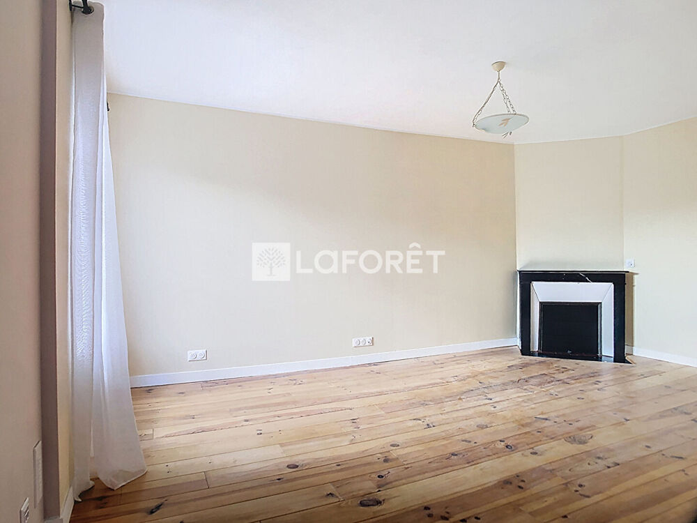 Appartement Vouziers 2 pièce(s) 66.78 m2