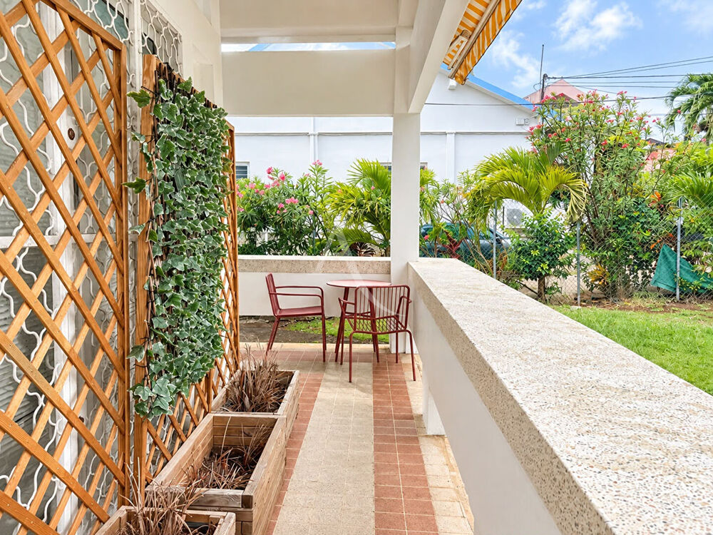 Vente Maison EN EXCLUSIVITE: Immeuble Fort De France 7 pièce(s) 152.17 m2 + annexes. Fort de france