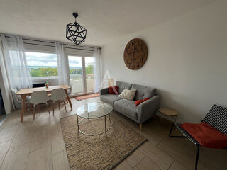  Appartement à louer 4 pièces 75 m²