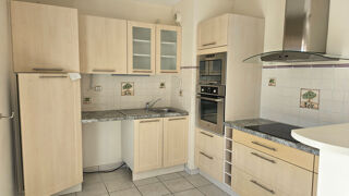  Appartement à louer 3 pièces 70 m²