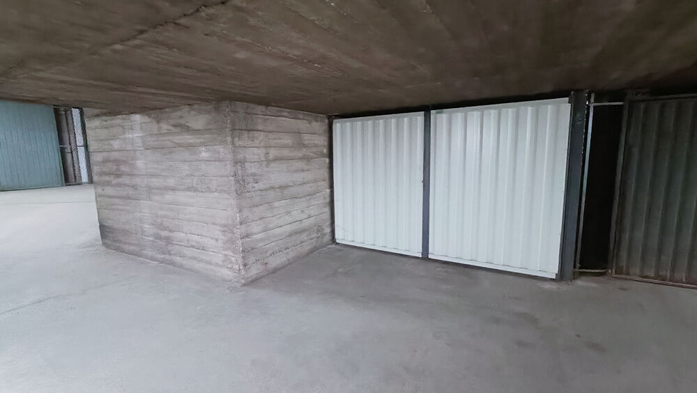 Vente Parking/Garage Garage  sous terrain securisé Millau Millau