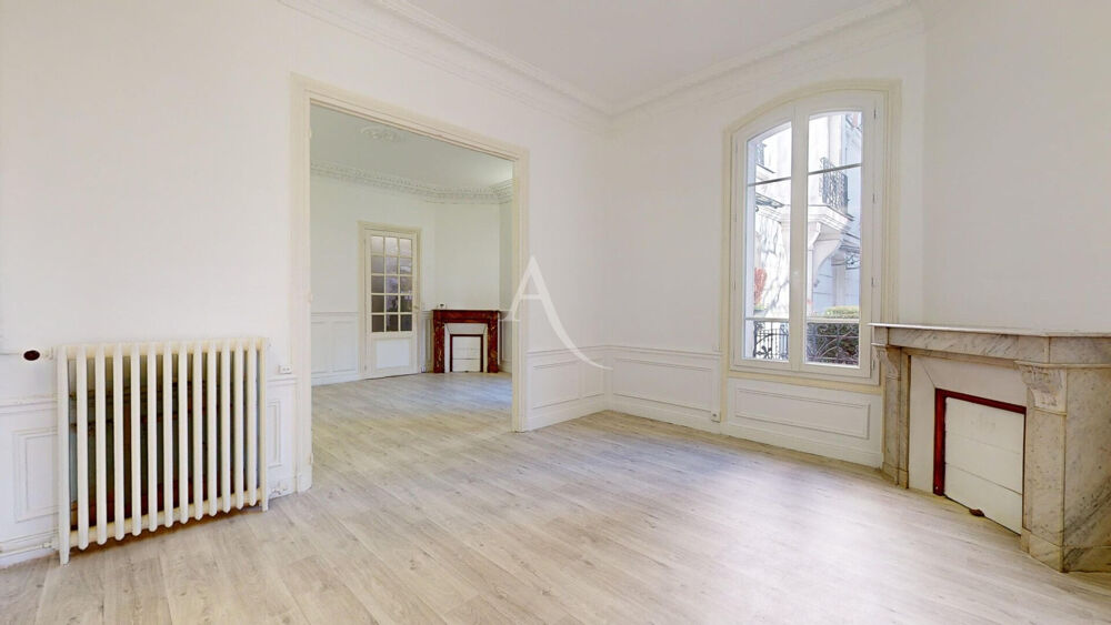 Vente Appartement LE RAINCY Appartement 4 pièces / Profession Libérale 76m2 Le raincy