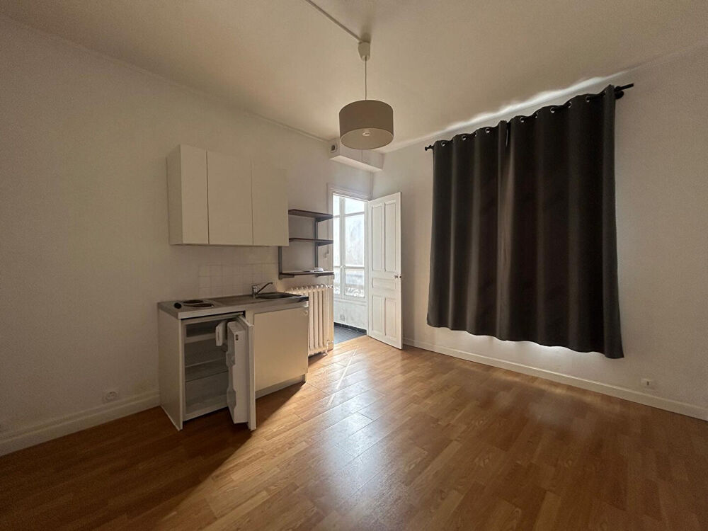 Location Appartement Studio quartier St Louis Versailles