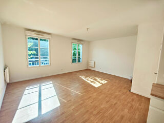  Appartement à louer 1 pièce 33 m²