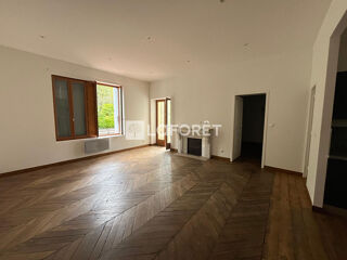  Immeuble à vendre 11 pièces 303 m²
