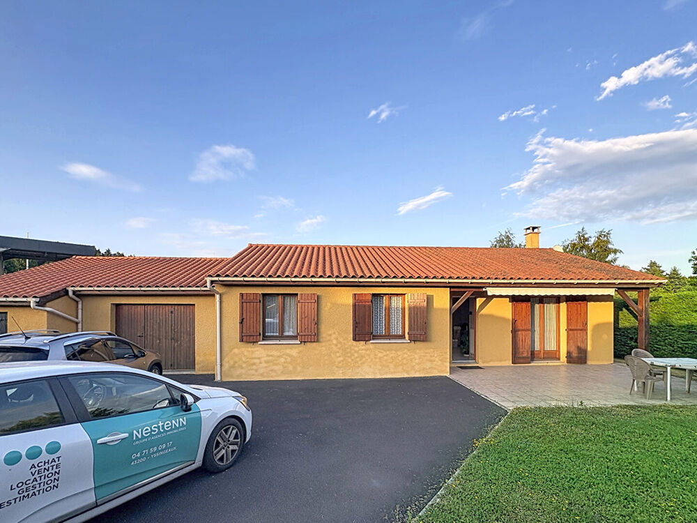 EXCLUSIVITE ! SAINTE SIGOLENE Maison individuelle de plain-pied 3 Chambres sur terrain clos