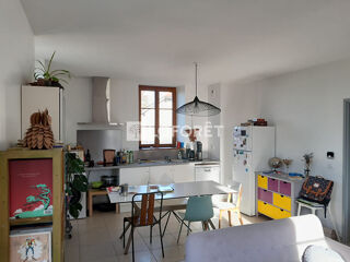 Appartement à louer 3 pièces 65 m²