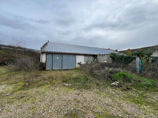 Parking / Garage  louer 700 m