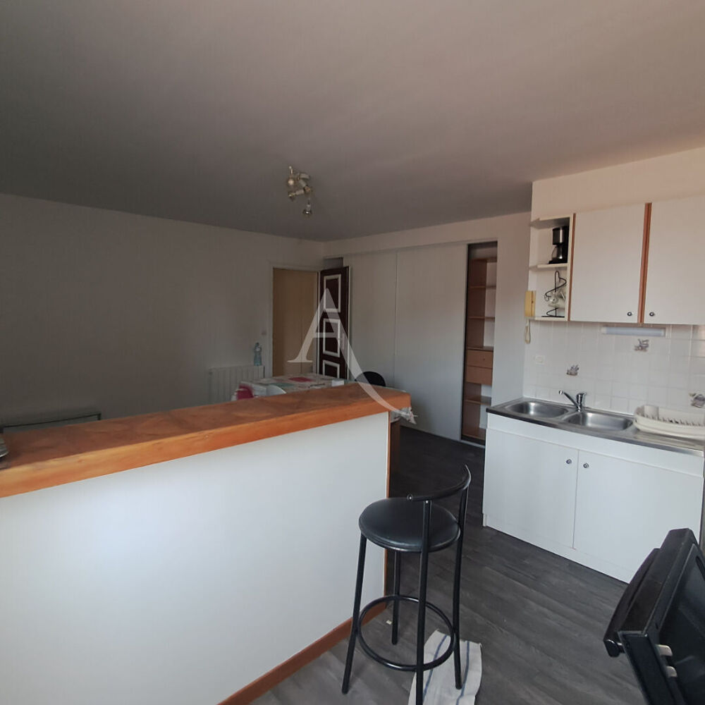 studio meublé 403 /mois