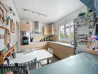  Maison � vendre 9 pi�ces 184 m�