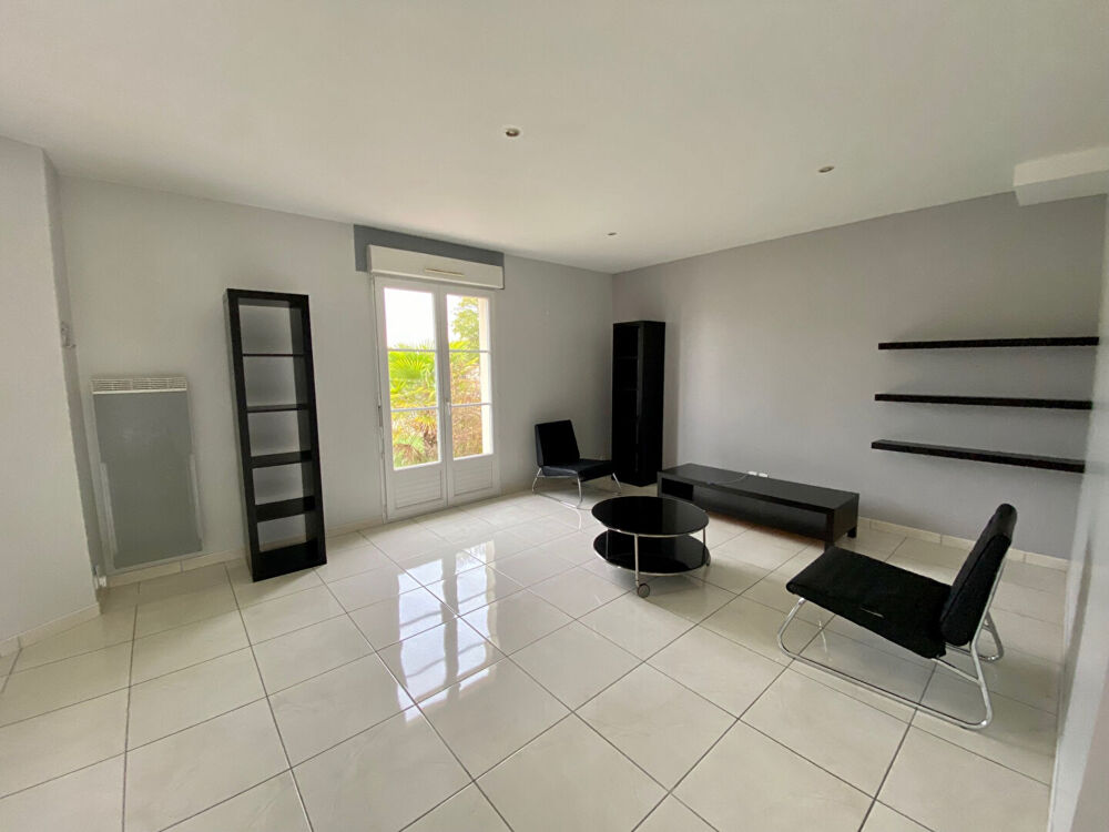 PAVILLON PLAIN PIED - 4 CHAMBRES - 114 m² - MEUBLEE