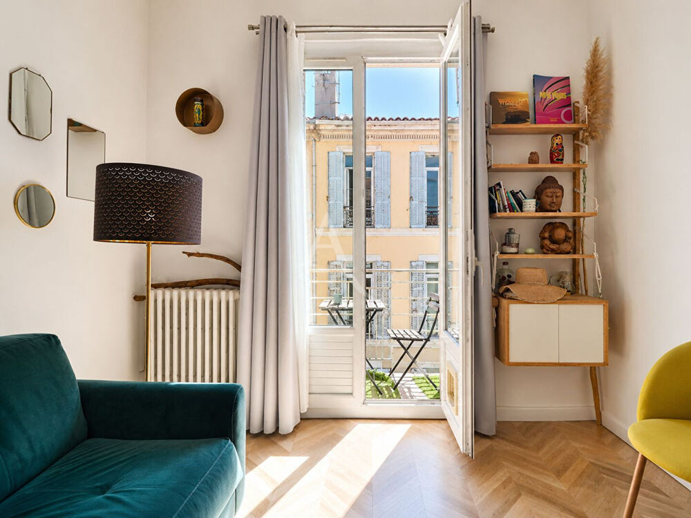 Vente Appartement RUE DR JEAN FIOLLE - T2 -  EXTERIEUR & LUMINOSITE Marseille 6