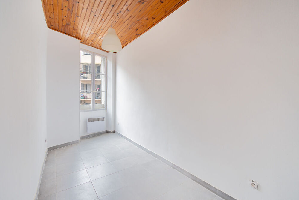 Vente Appartement Atypique T3 à proximité de l'église des réformés Marseille 1