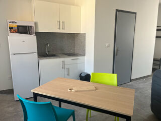  Appartement à louer 1 pièce 28 m²
