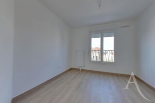  Appartement à louer 2 pièces 42 m²