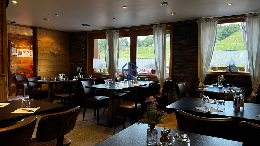   local commercial de restaurant  mur et fonds de commerce Albiez montrond