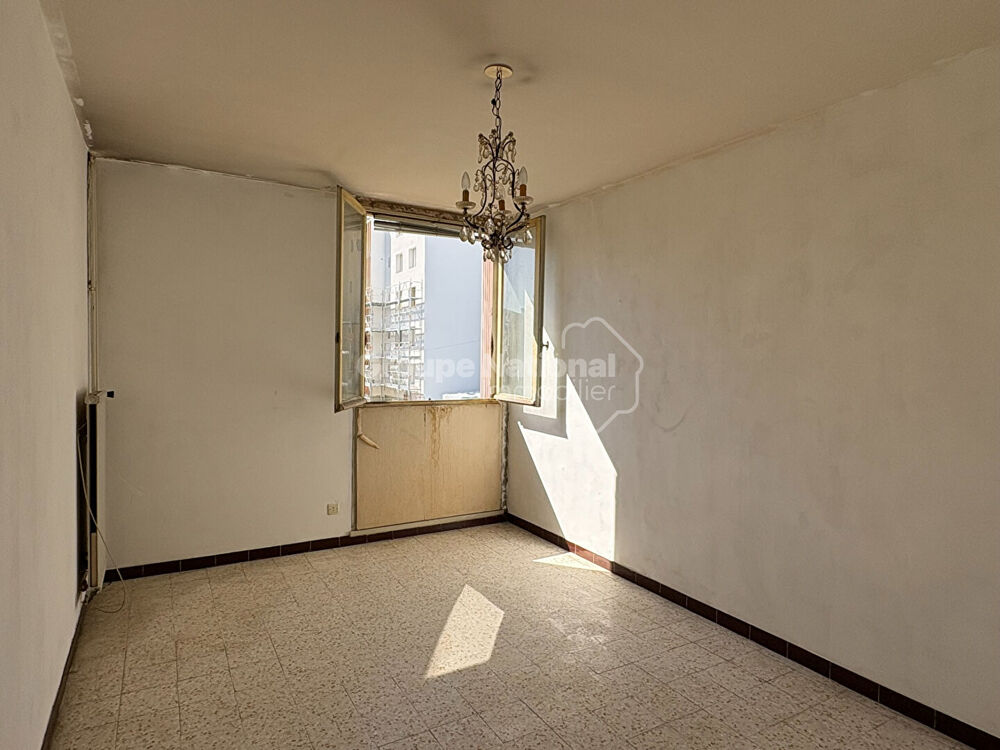 Vente Appartement ARLES. Appartement T3 à rénover. Arles