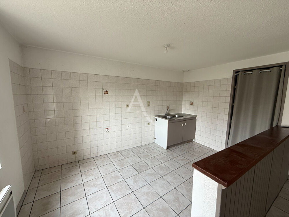 Location Appartement APPARTEMENT AVEC UNE CHAMBRE ET UN BUREAU A CARCASSONNE Carcassonne