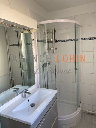  Appartement à louer 4 pièces 77 m²
