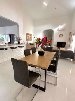  Maison � vendre 4 pi�ces 200 m� Ngaparou